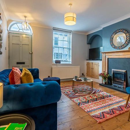 Two Bedroom House In Canterbury City Centre Extérieur photo